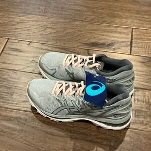 Asics Nimbus 20 Gray and Pink Athletic Shoes